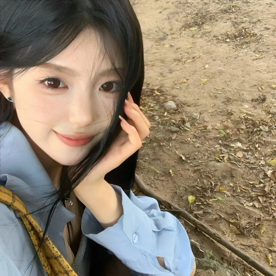 笼中女囚